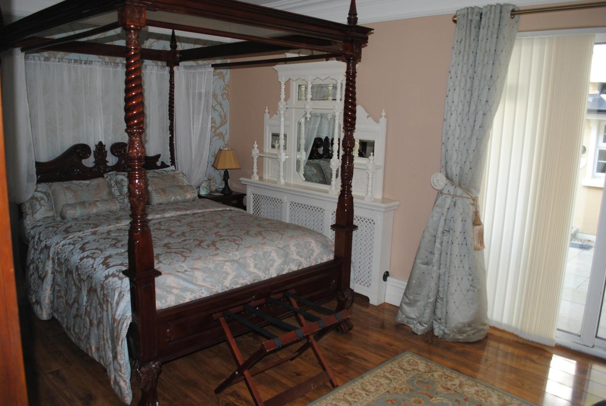 Riverside Lodge คาร์ลิงฟอร์ด ภายนอก รูปภาพ