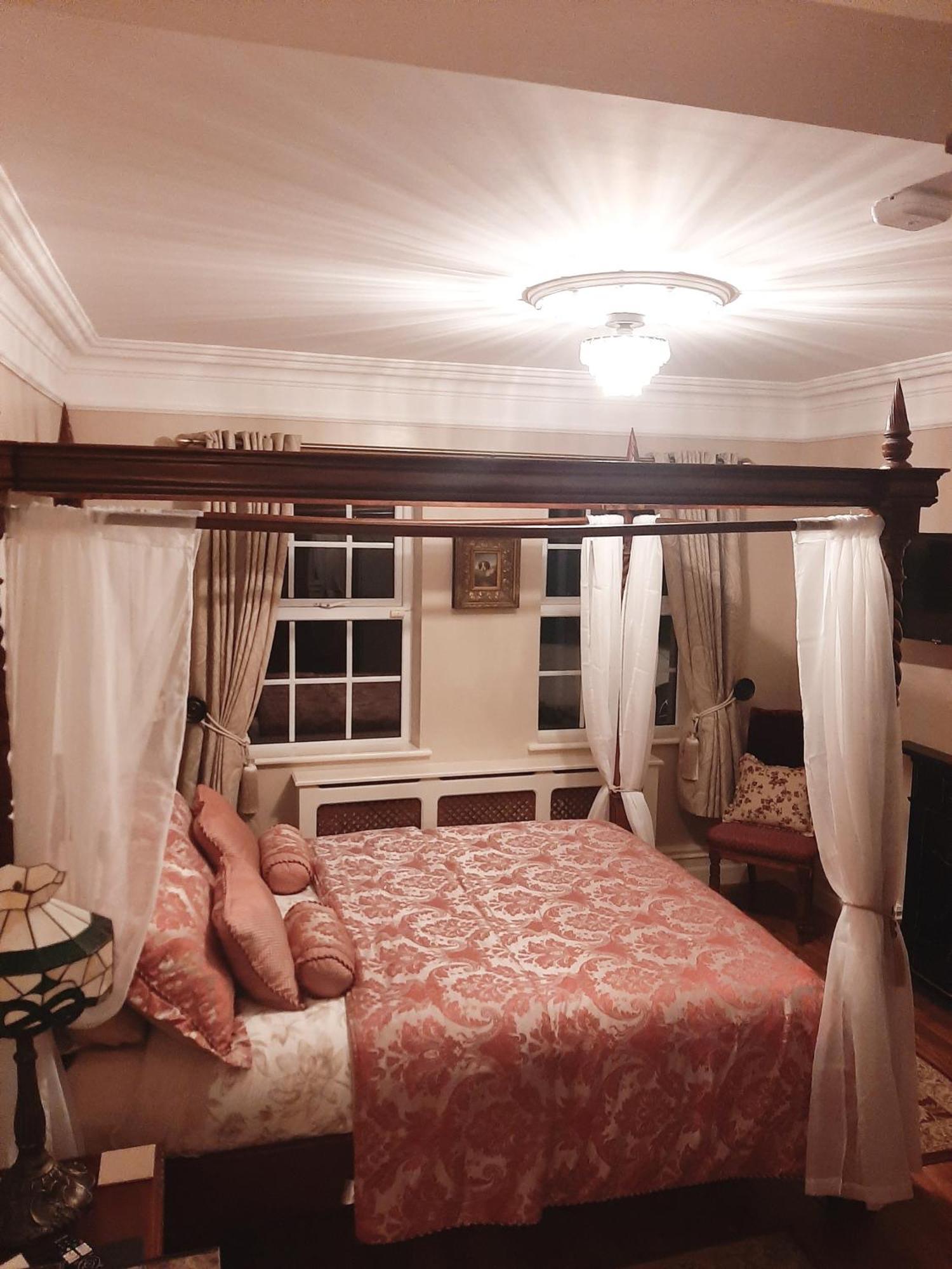 Riverside Lodge คาร์ลิงฟอร์ด ภายนอก รูปภาพ
