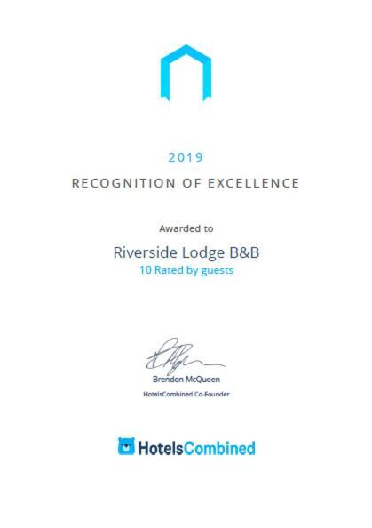Riverside Lodge คาร์ลิงฟอร์ด ภายนอก รูปภาพ