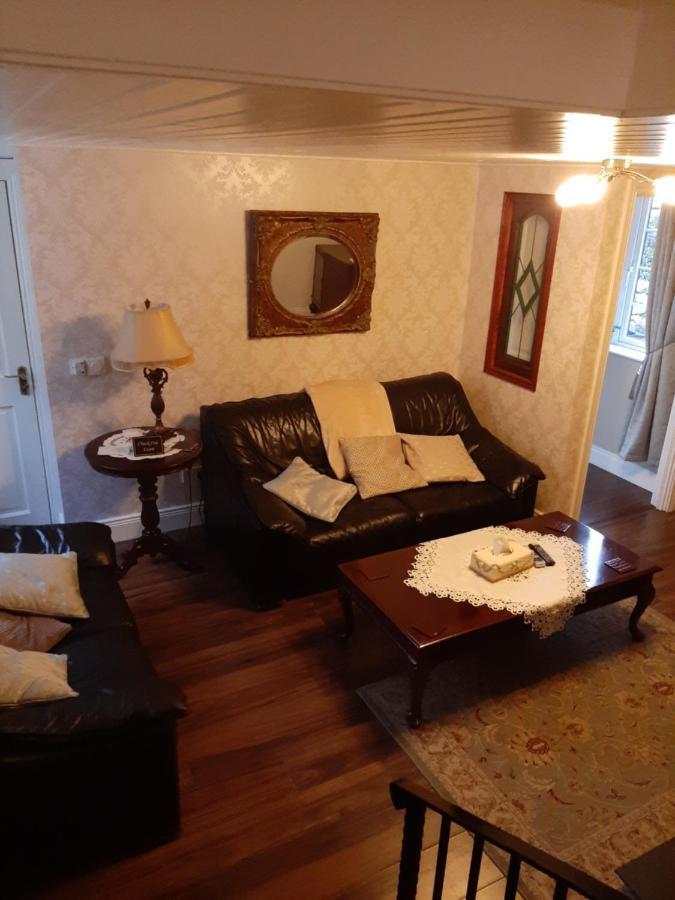 Riverside Lodge คาร์ลิงฟอร์ด ภายนอก รูปภาพ